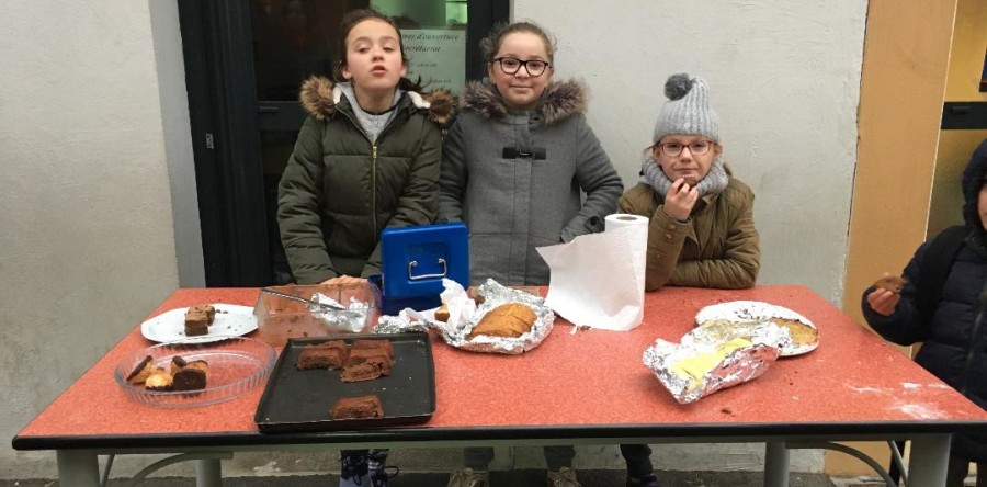 La vente des gâteaux des CM2