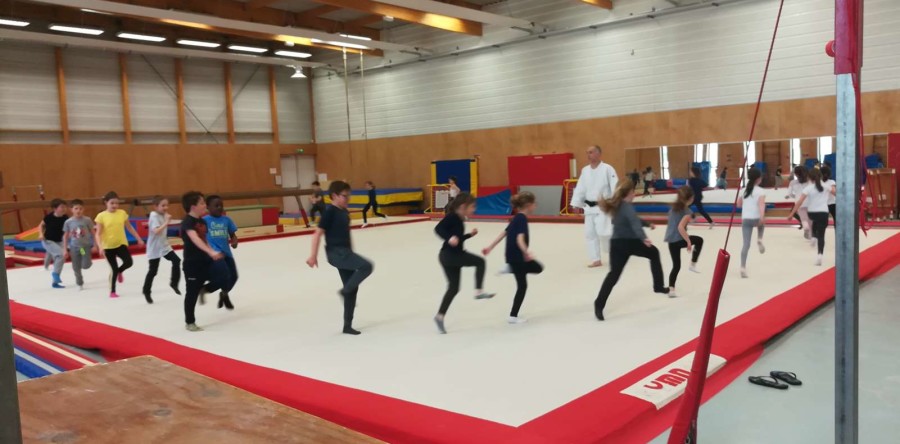 Les CE2 au judo