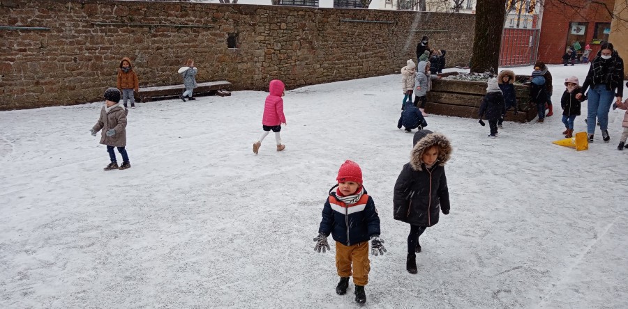 La récréation sous la neige, c’est trop chouette