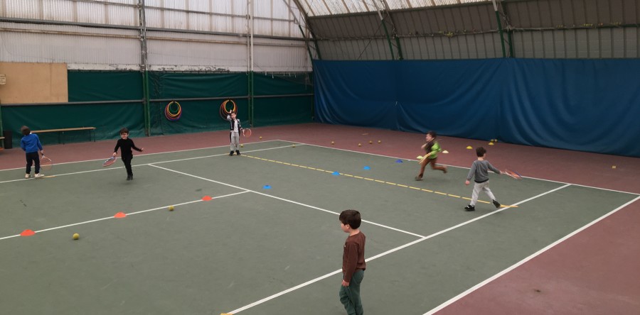 Séances de tennis pour les GS/CP